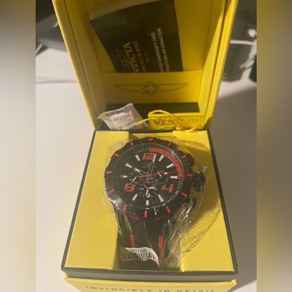 Invicta S1 Rally watch - Picture 3 of 4